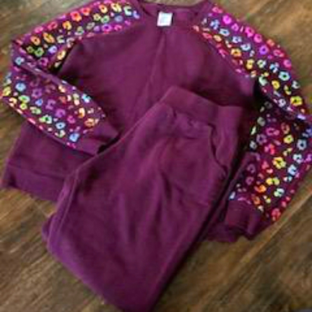 Sweatpants and Sweatshirt Set Athletic Works Size 14-16 Plus.